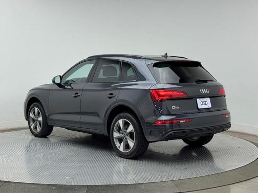 2025 Audi Q5 40 Premium