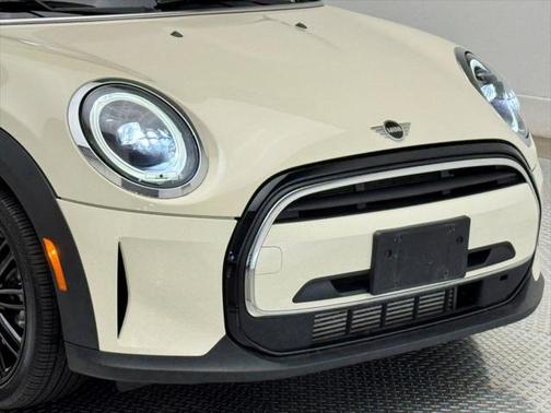 2022 MINI Hardtop Cooper