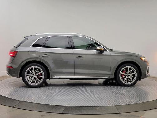 Chronos Gray Metallic 2023 Audi SQ5 3.0T Prestige