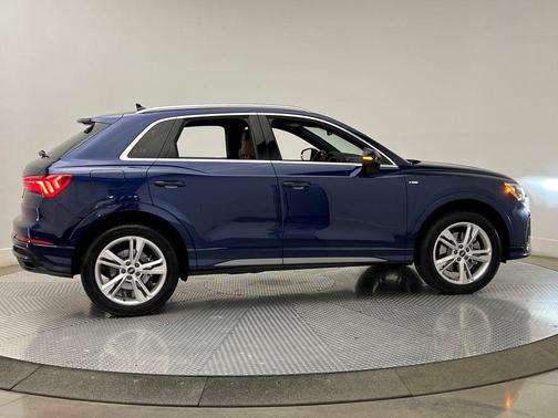 2022 Audi Q3 45 S line Premium