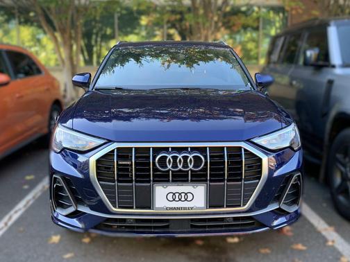 2022 Audi Q3 45 S line Premium