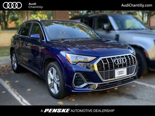 2022 Audi Q3 45 S line Premium
