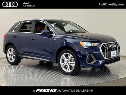 2022 Audi Q3 45 S line Premium