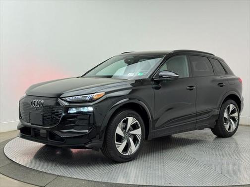 2025 Audi Q6 e-tron Premium Plus quattro