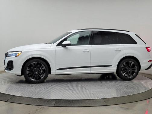 2026 Audi Q7 55 Premium Plus