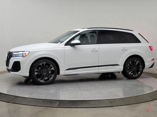 2026 Audi Q7 55 Premium Plus