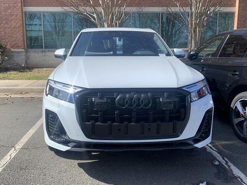 2026 Audi Q7 55 Premium Plus