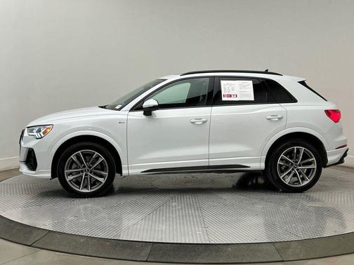2023 Audi Q3 45 S line Premium Plus