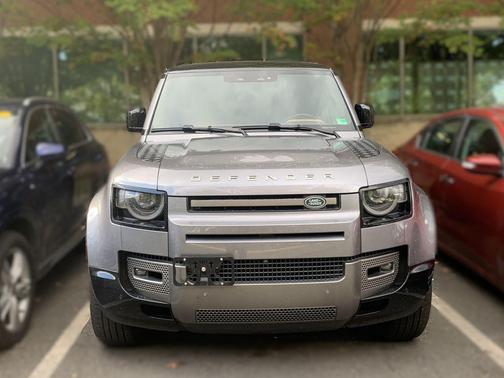 2024 Land Rover Defender 110 P400 X-Dynamic SE