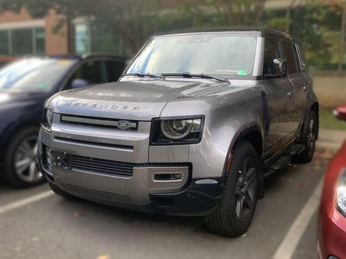 2024 Land Rover Defender 110 P400 X-Dynamic SE