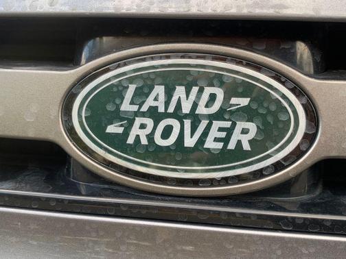 2024 Land Rover Defender 110 P400 X-Dynamic SE