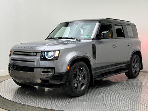 2024 Land Rover Defender 110 P400 X-Dynamic SE