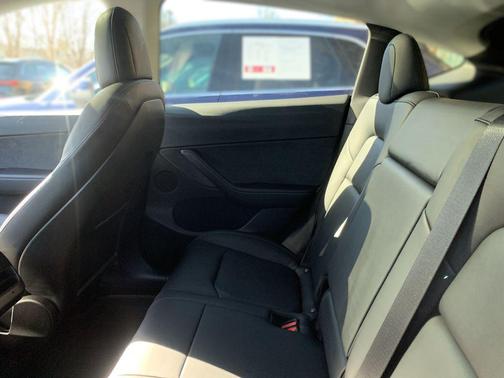 2022 Tesla Model Y Performance Dual Motor All-Wheel Drive