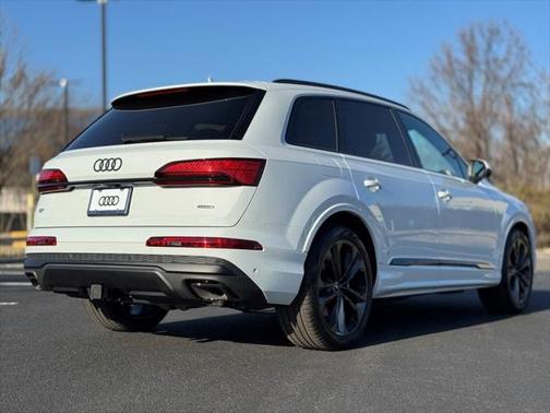2025 Audi Q7 55 Prestige