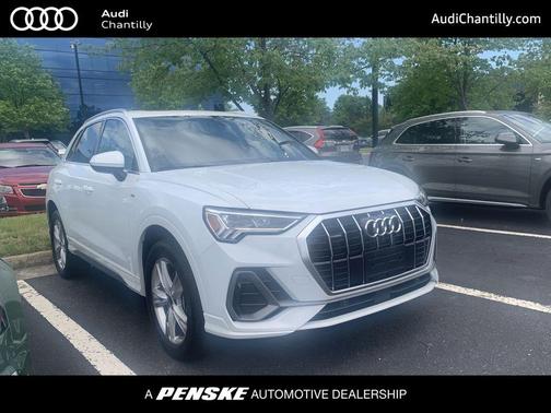 Glacier White Metallic 2024 Audi Q3 Premium 45 TFSI S line quattro Tiptronic