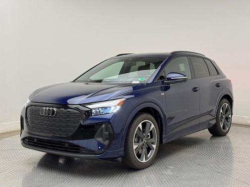 2025 Audi Q4 e-tron Premium Plus 55 quattro