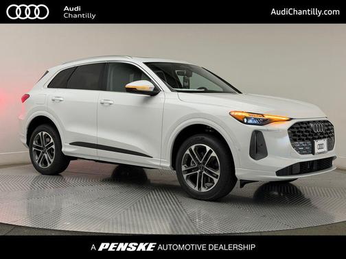 Glacier White Metallic 2026 Audi Q5 Premium Plus TFSI quattro S tronic