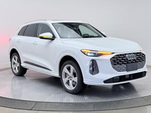 2025 Audi Q5 Premium Plus TFSI quattro S tronic