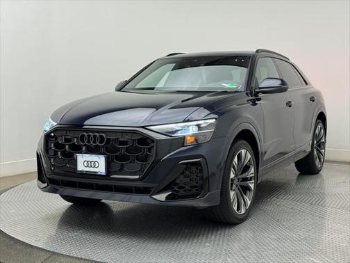 2024 Audi Q8 55 Premium Plus