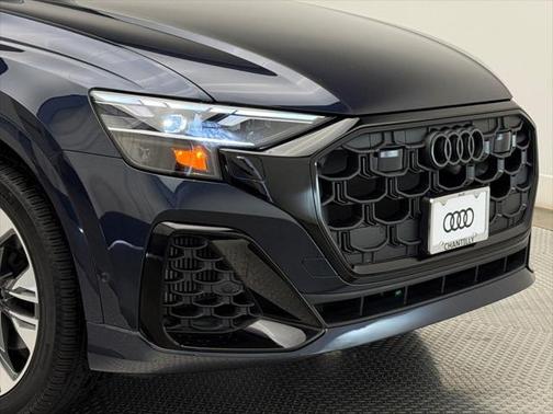 2024 Audi Q8 55 Premium Plus