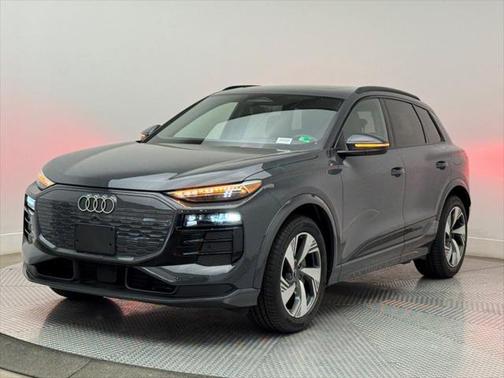 2025 Audi Q6 e-tron Prestige quattro