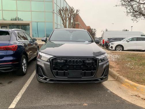 2026 Audi Q7 55 Premium Plus