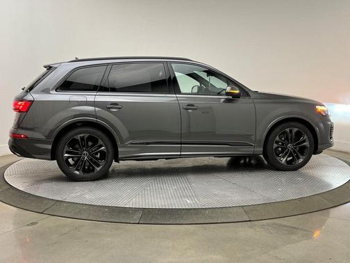 2026 Audi Q7 55 Premium Plus