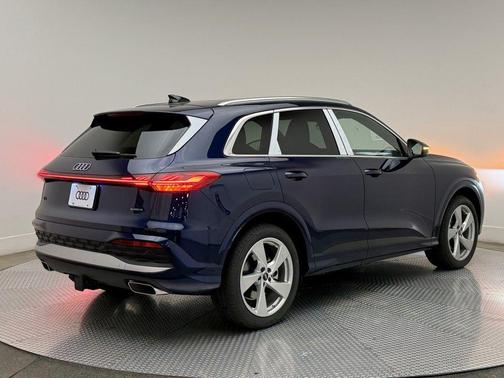 2025 Audi Q5 Prestige TFSI quattro S tronic