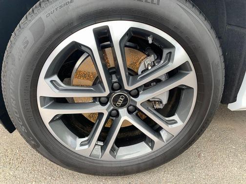 2025 Audi Q5 Premium TFSI quattro S tronic