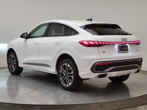 2025 Audi Q5 Premium TFSI quattro S tronic