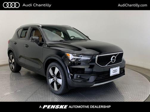 Photo 1 of 52 of 2019 Volvo XC40 T5 Momentum