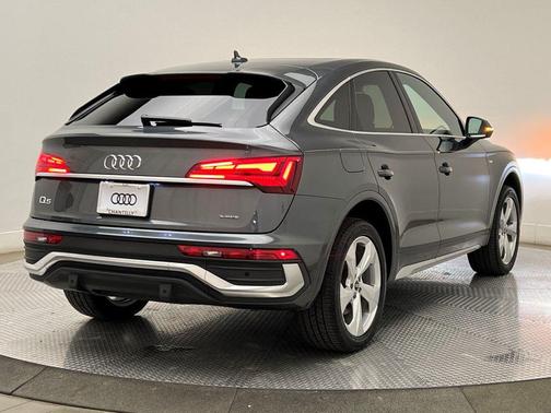 2023 Audi Q5 45 S line Premium Plus
