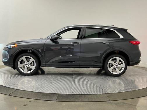 2025 Audi Q5 Premium Plus TFSI quattro S tronic