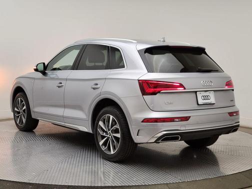 Florett Silver Metallic 2023 Audi Q5 45 S line Premium Plus