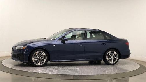 Photo 5 of 42 of 2021 Audi A4 40 Premium Plus