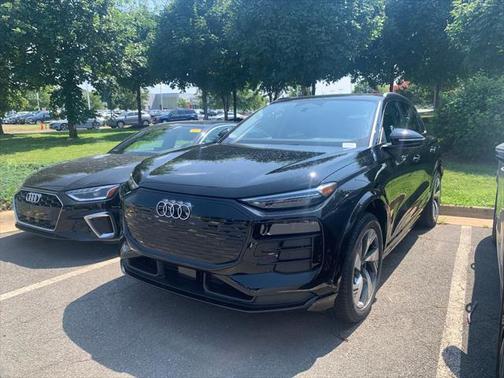 2025 Audi Q6 e-tron Premium Plus quattro