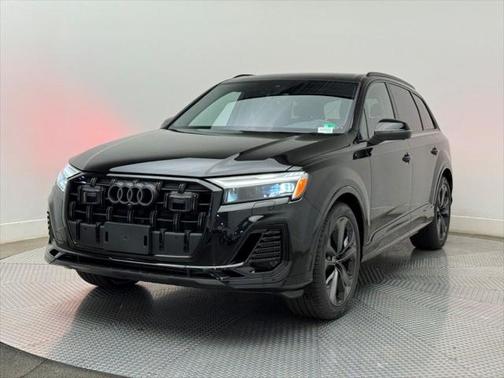 2025 Audi Q7 55 Premium Plus