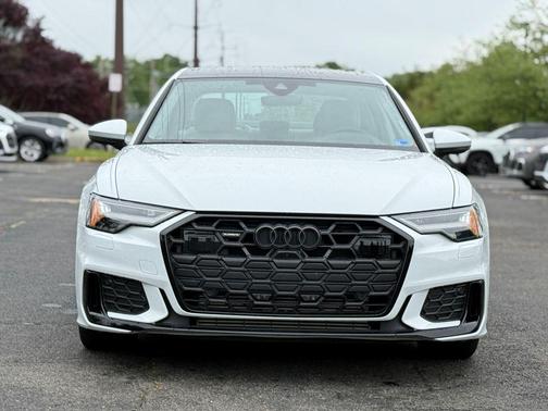 Glacier White Metallic 2025 Audi A6 55 Prestige