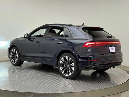 2026 Audi Q8 55 Premium Plus