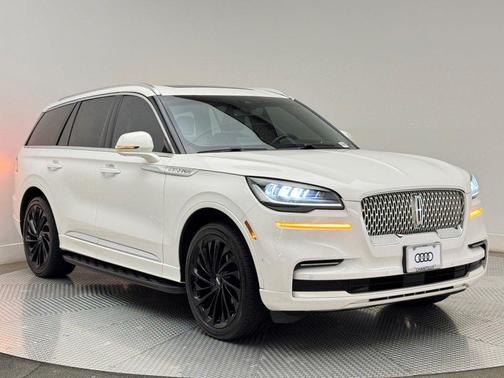 2022 Lincoln Aviator Reserve AWD