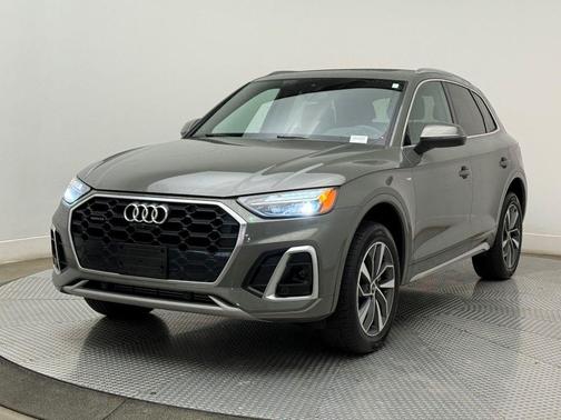2023 Audi Q5 45 S line Premium Plus