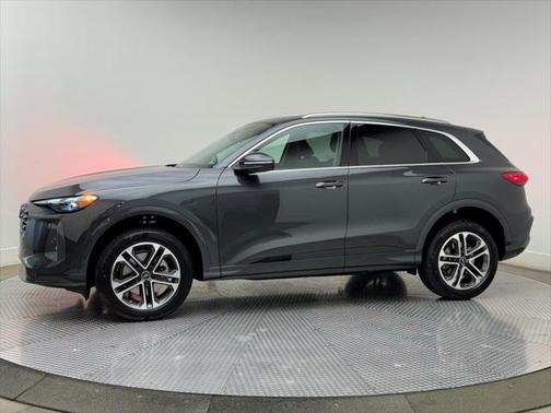 2025 Audi Q5 Premium
