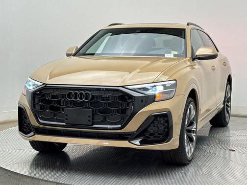 2025 Audi Q8 55 Premium Plus