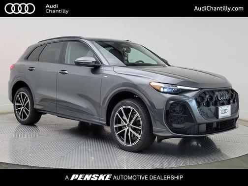 Tambora Gray Metallic 2026 Audi Q5 Premium Plus TFSI quattro S tronic