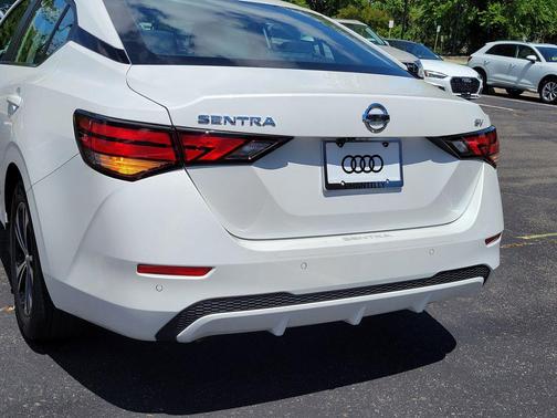 Aspen White Tricoat 2023 Nissan Sentra SV