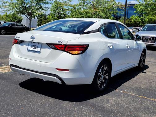 Aspen White Tricoat 2023 Nissan Sentra SV