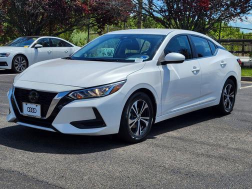 Aspen White Tricoat 2023 Nissan Sentra SV