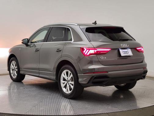 2023 Audi Q3 45 S line Premium Plus