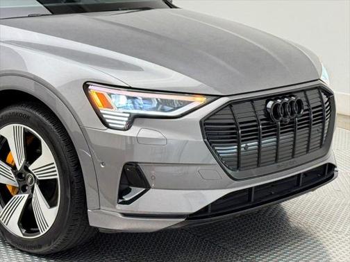 2023 Audi e-tron Premium Plus quattro