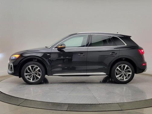 2023 Audi Q5 45 S line Premium